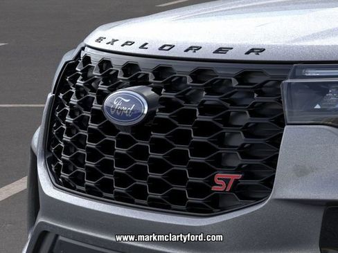 New 2026 Ford Explorer ST w/ Sun And Sound Package image 17