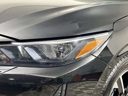 Used 2024 Nissan Sentra SV FWD image 12