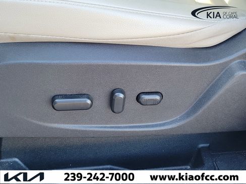 Used 2017 Ford Escape Titanium w/ Equipment Group 301A image 20