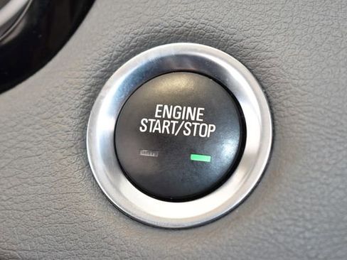 Used 2022 Cadillac XT5 Premium Luxury w/ LPO, Floor Liner Package AWD/4WD image 28