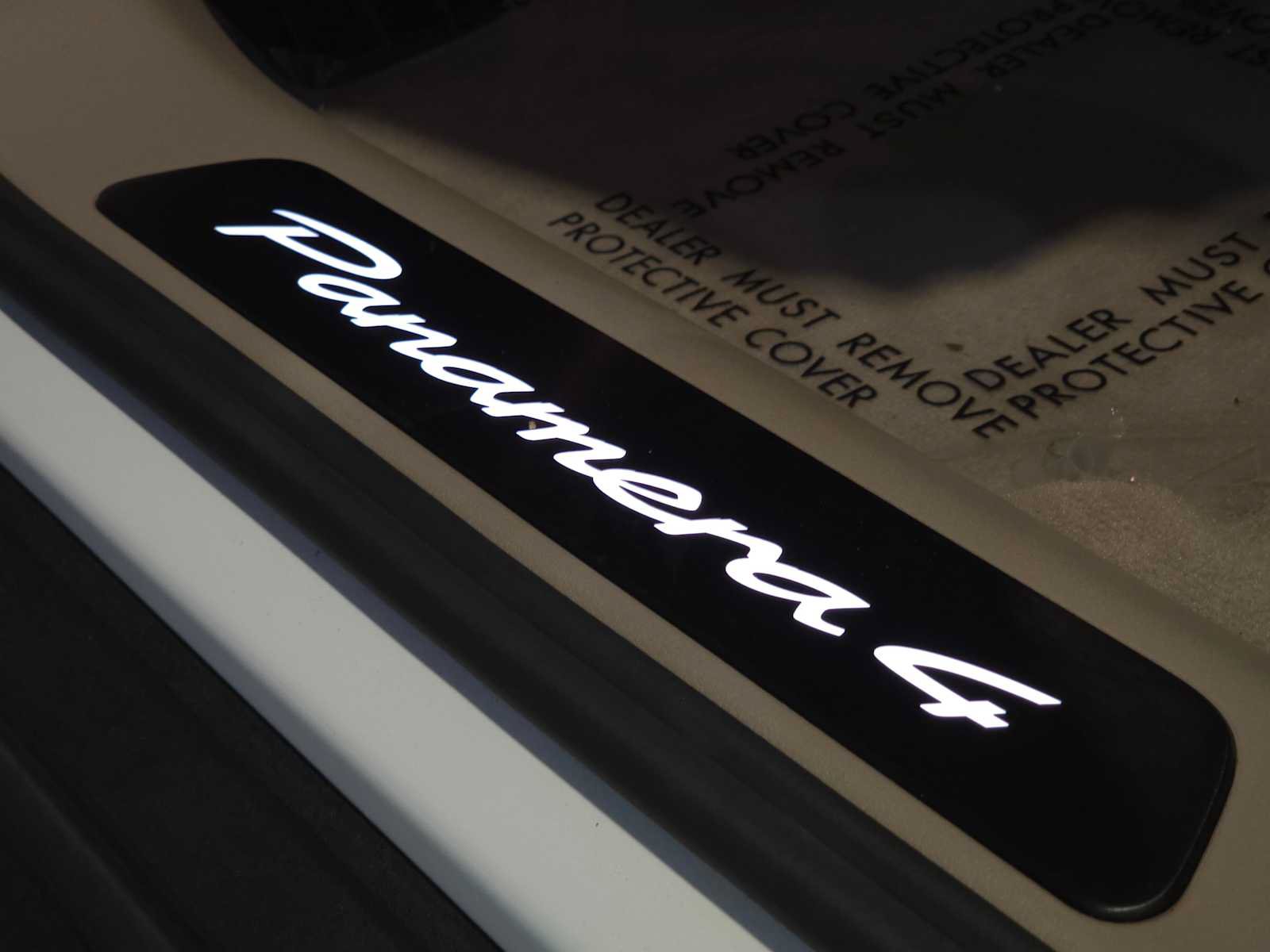 Used 2025 Porsche Panamera 4 AWD/4WD image 22