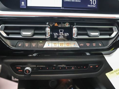 Used 2025 BMW Z4 sDrive30i w/ Premium Package image 15