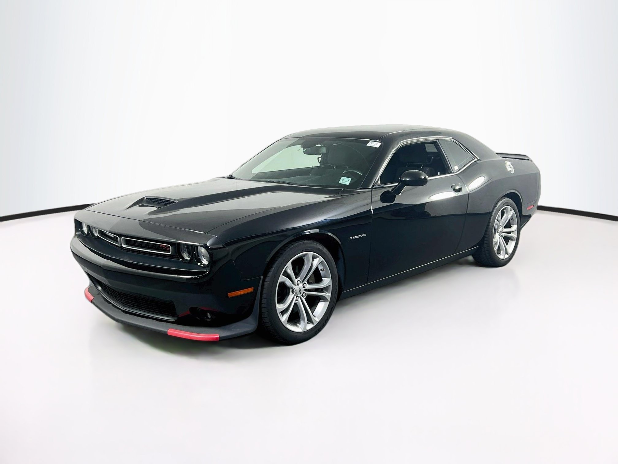 Used 2022 Dodge Challenger R/T RWD image 1