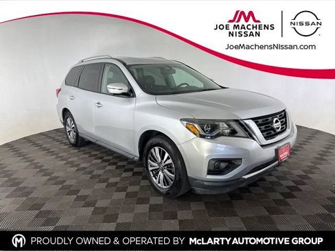 Used 2019 Nissan Pathfinder SL FWD image 1