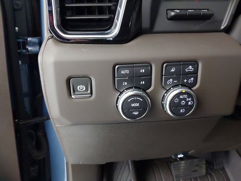 Used 2025 GMC Sierra 1500 Denali w/ Denali Reserve Package image 23