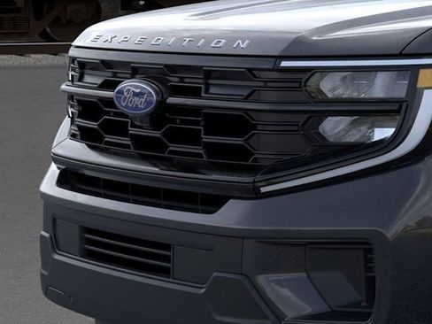 New 2026 Ford Expedition Max Active image 17