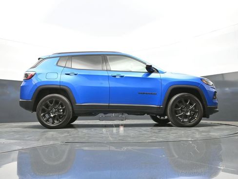 New 2026 Jeep Compass Latitude image 38