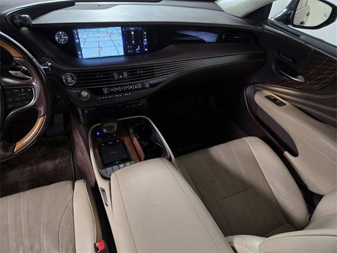 Used 2018 Lexus LS 500 image 18