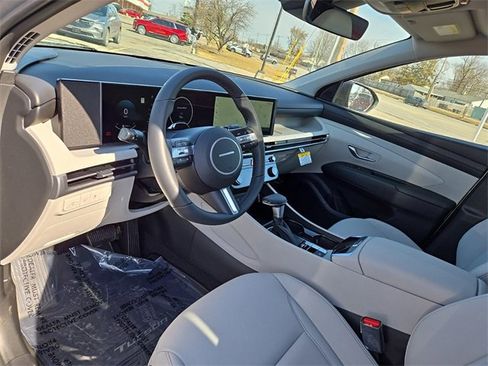 New 2025 Hyundai Tucson SEL image 25