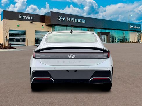 New 2026 Hyundai Sonata Limited FWD image 6