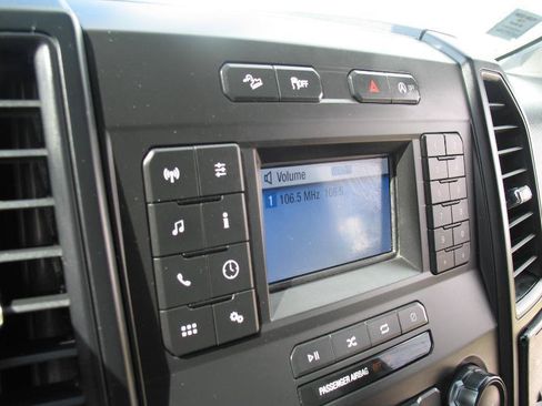 Used 2018 Ford F150 XL w/ Equipment Group 101A Mid AWD/4WD image 42