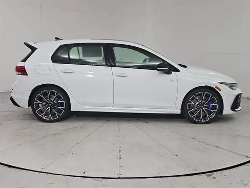 New 2026 Volkswagen Golf image 7