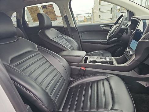Certified 2024 Ford Edge SEL AWD/4WD image 10