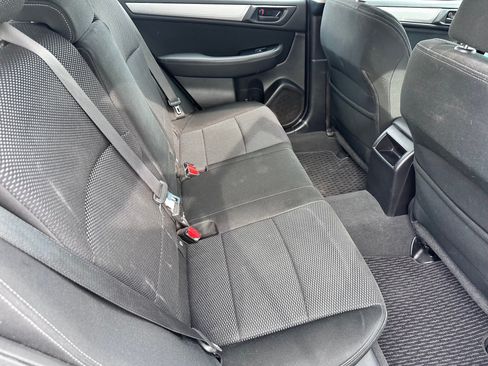 Used 2017 Subaru Outback 2.5i AWD/4WD image 9