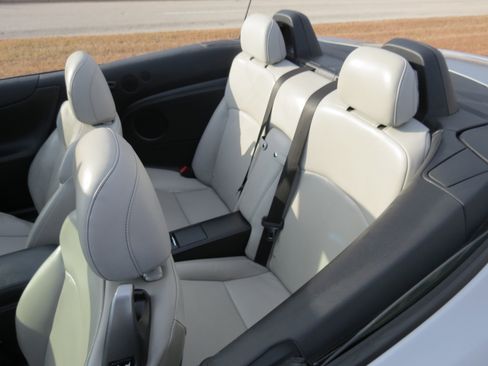 Used 2012 Lexus IS 250C image 40