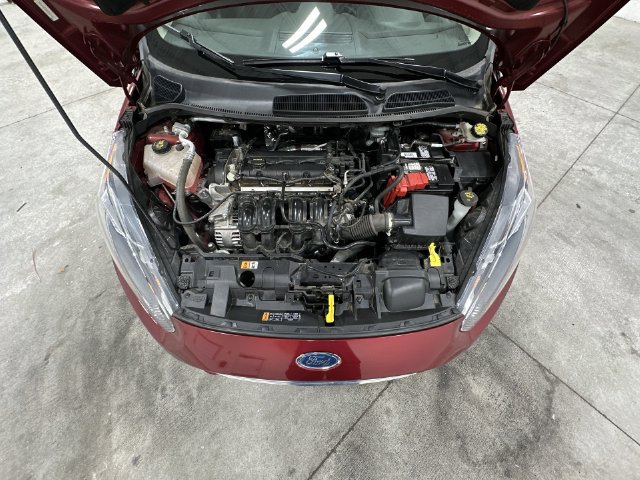 Used 2015 Ford Fiesta SE w/ Comfort Package FWD image 18
