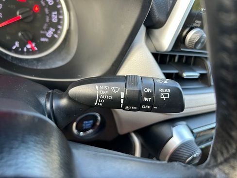 Used 2021 Toyota RAV4 XLE Premium FWD image 21