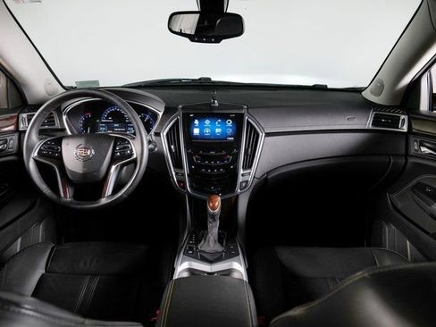 Used 2016 Cadillac SRX Luxury image 4