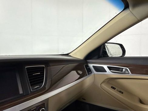 Used 2015 Hyundai Genesis 3.8 w/ Option Group 02 image 20