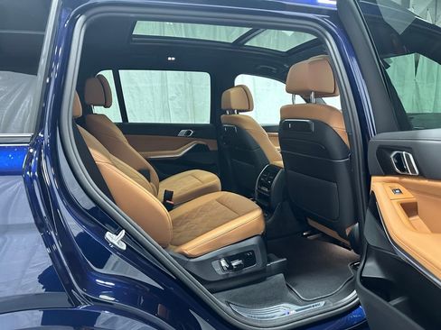 Used 2026 BMW X7 xDrive40i w/ M Sport Package image 52