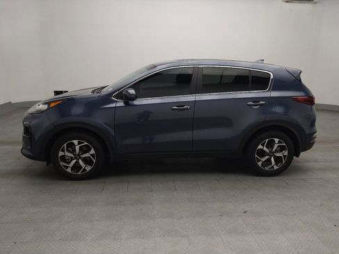 Used 2022 Kia Sportage LX FWD image 2