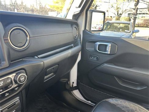 Certified 2022 Jeep Gladiator Overland image 37