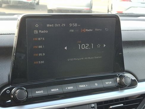 Used 2023 Kia Forte LXS w/ LXS Technology Package image 17