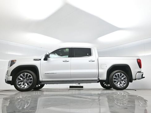 Used 2024 GMC Sierra 1500 Denali AWD/4WD image 82