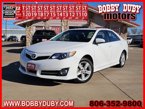 Used 2014 Toyota Camry SE image 1