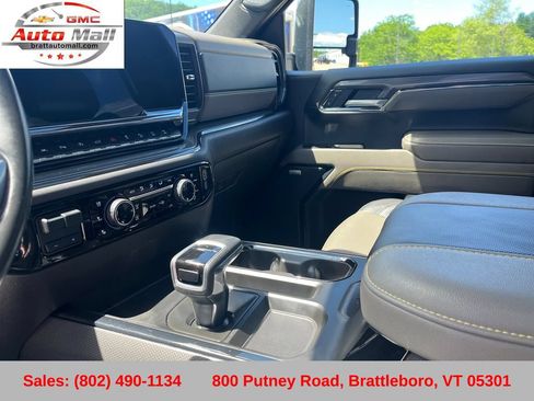 Used 2024 Chevrolet Silverado 1500 ZR2 w/ Technology Package AWD/4WD image 26