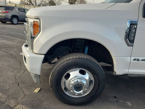 Used 2019 Ford F350 Platinum w/ Platinum Ultimate Package image 10