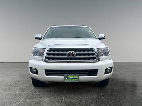 Used 2016 Toyota Sequoia Platinum image 3