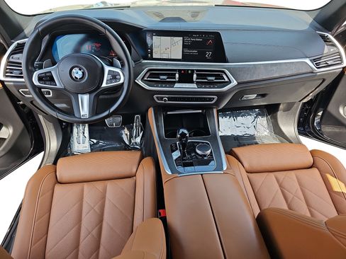 Used 2023 BMW X5 xDrive40i w/ M Sport Package image 9