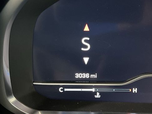 New 2024 Chevrolet Tahoe High Country image 11