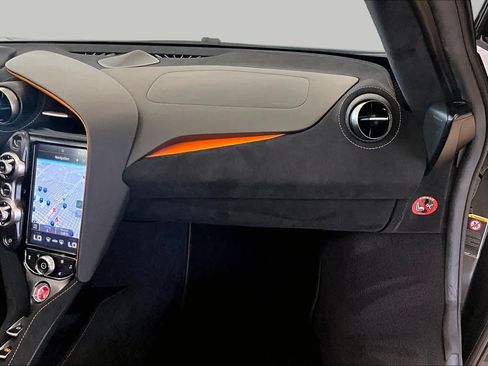Used 2021 McLaren 720S Performance RWD image 16