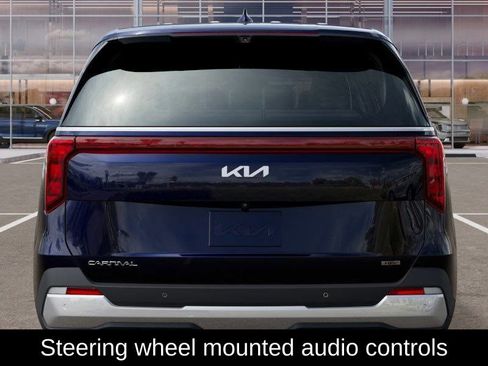 New 2026 Kia Carnival LXS FWD image 14