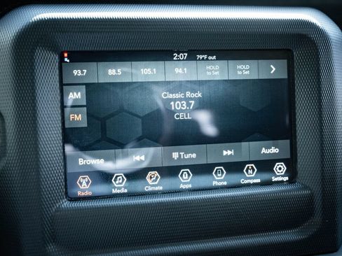 Used 2023 Jeep Gladiator Sport AWD/4WD image 29
