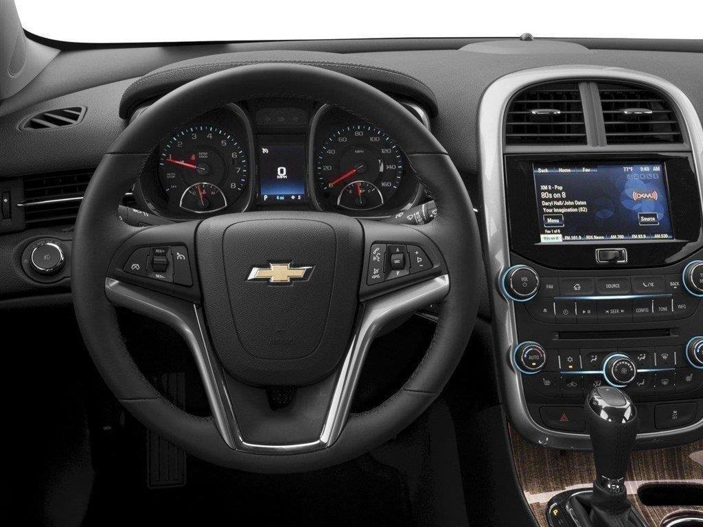 Used 2016 Chevrolet Malibu LTZ FWD image 2