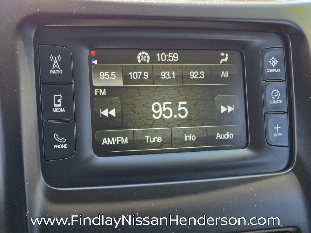 Used 2016 Jeep Cherokee Latitude FWD image 26