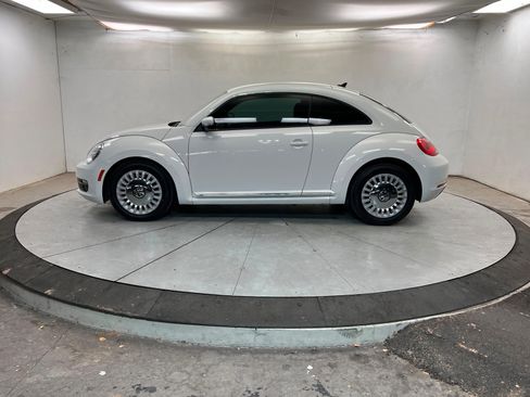 Used 2014 Volkswagen Beetle 1.8T image 2