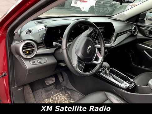 Used 2024 Chevrolet Trax ACTIV w/ Driver Confidence Package image 4