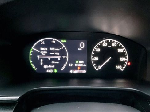 Used 2024 Honda CR-V Sport image 8