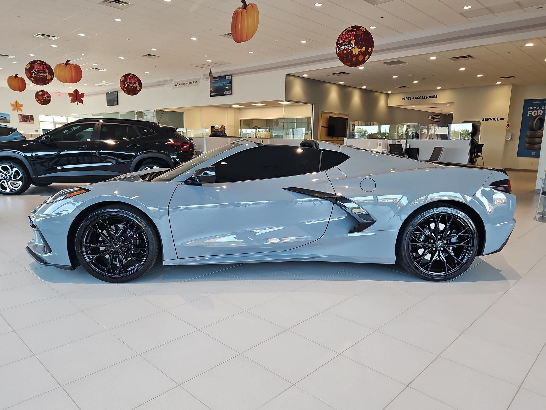 Used 2024 Chevrolet Corvette Stingray Coupe w/ Battery Protection Package RWD image 2