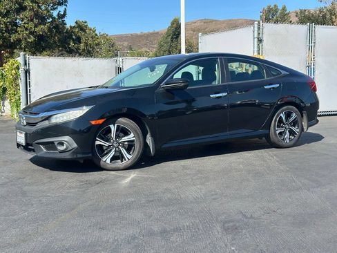Used 2016 Honda Civic Touring image 1