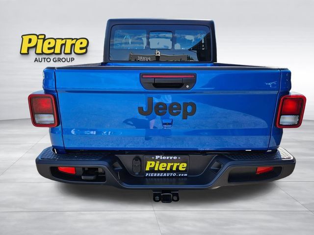 Used 2023 Jeep Gladiator Sport w/ Trailer Tow Package AWD/4WD image 4