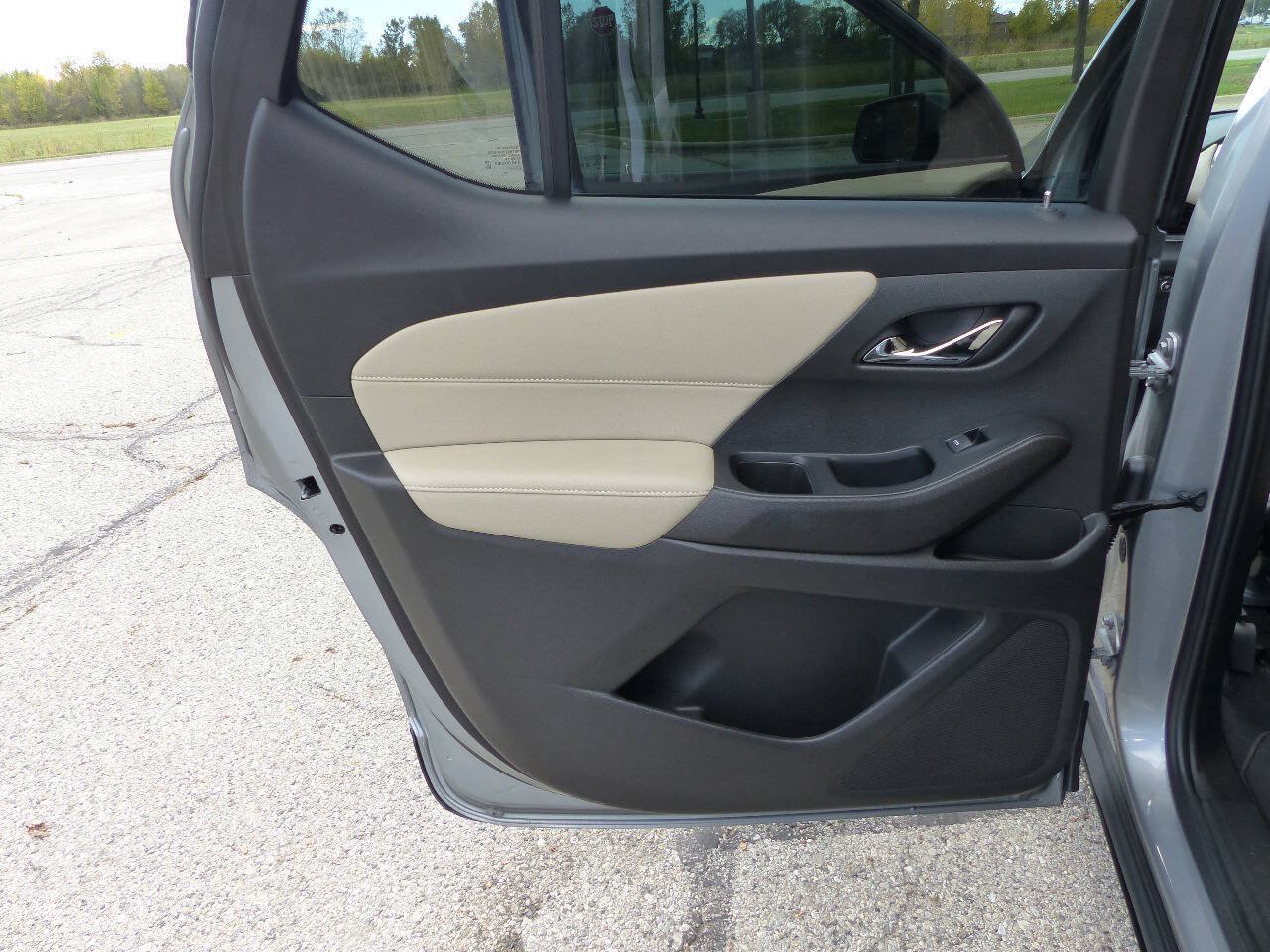 Used 2023 Chevrolet Traverse LS w/ Safety Package FWD image 33