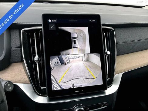 Used 2025 Volvo XC90 B6 Plus AWD/4WD image 28