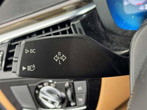 Used 2023 BMW 530i xDrive w/ Premium Package image 21