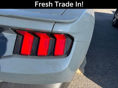 Used 2025 Ford Mustang GT Premium image 10