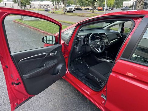 Used 2016 Honda Fit EX image 8
